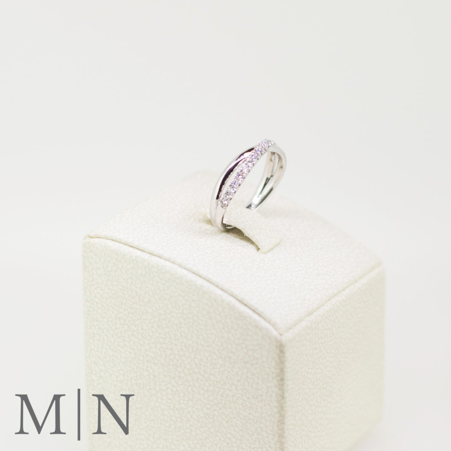 White Gold & Diamond Twist Ring