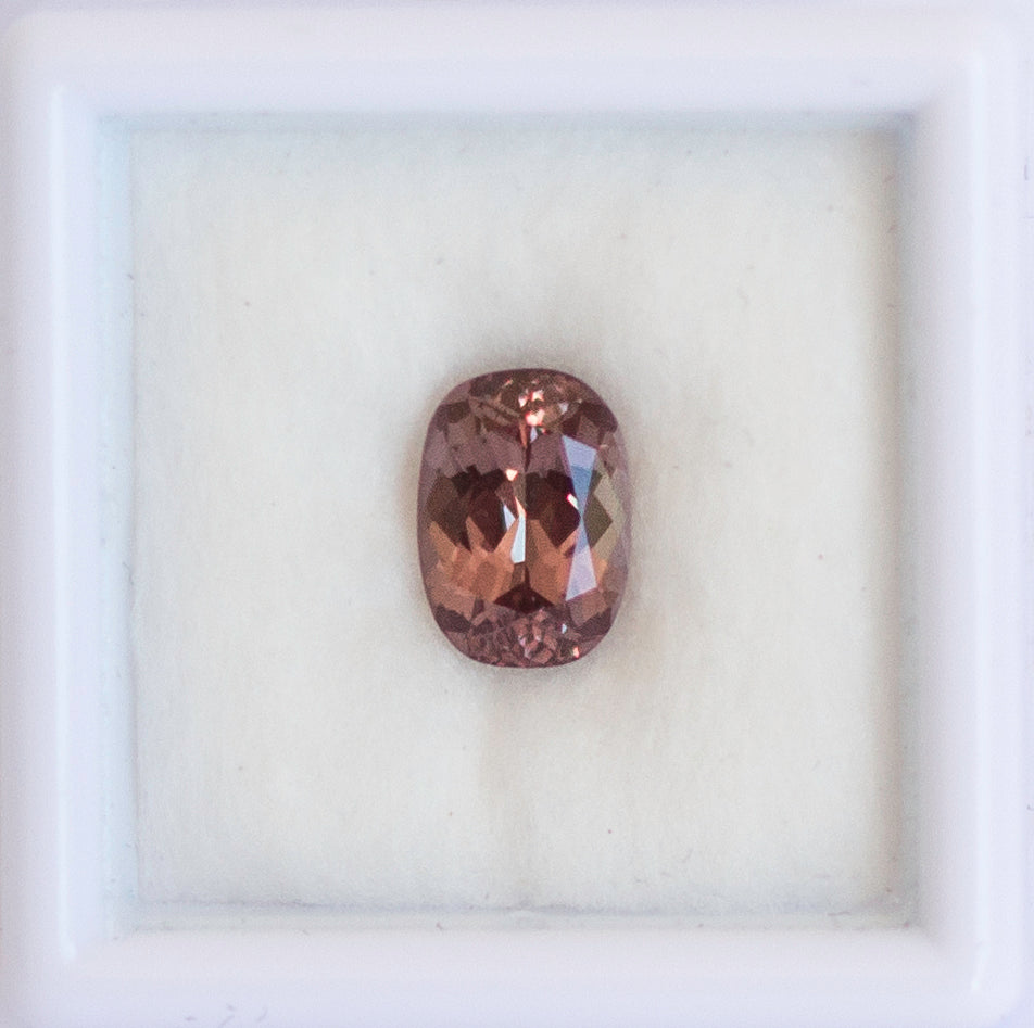 2.13ct Colour-Change Garnet