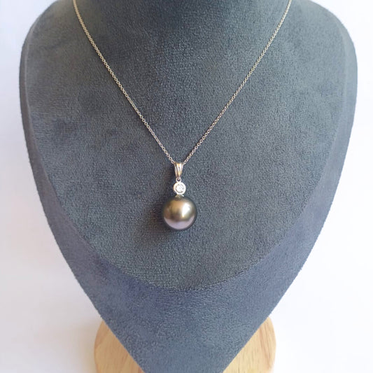 White Gold Diamond & Tahitian Black Pearl Pendant